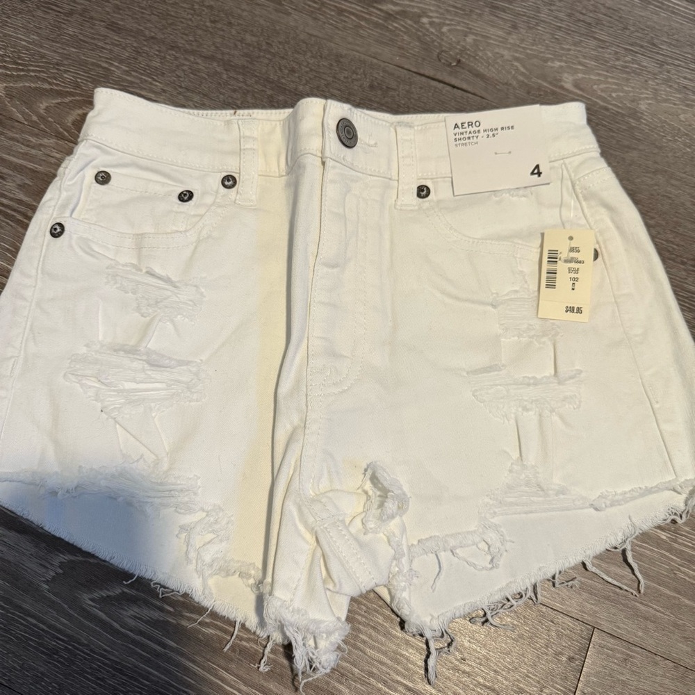 White & Black Aero Vintage High Rise Shorty 2.5” Size 4 - Picture 2 of 4